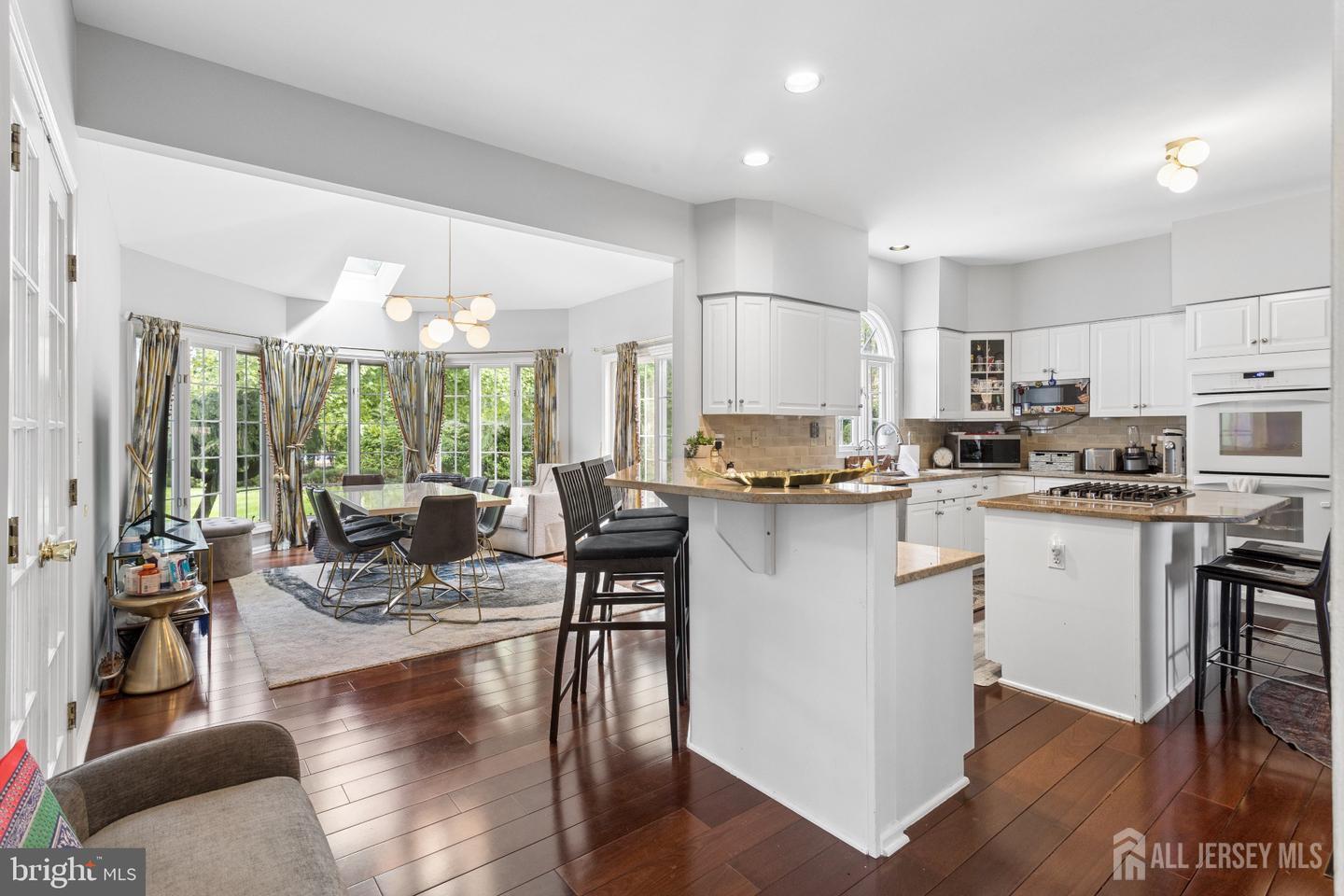 17 Glacier Drive West Windsor NJ 08550