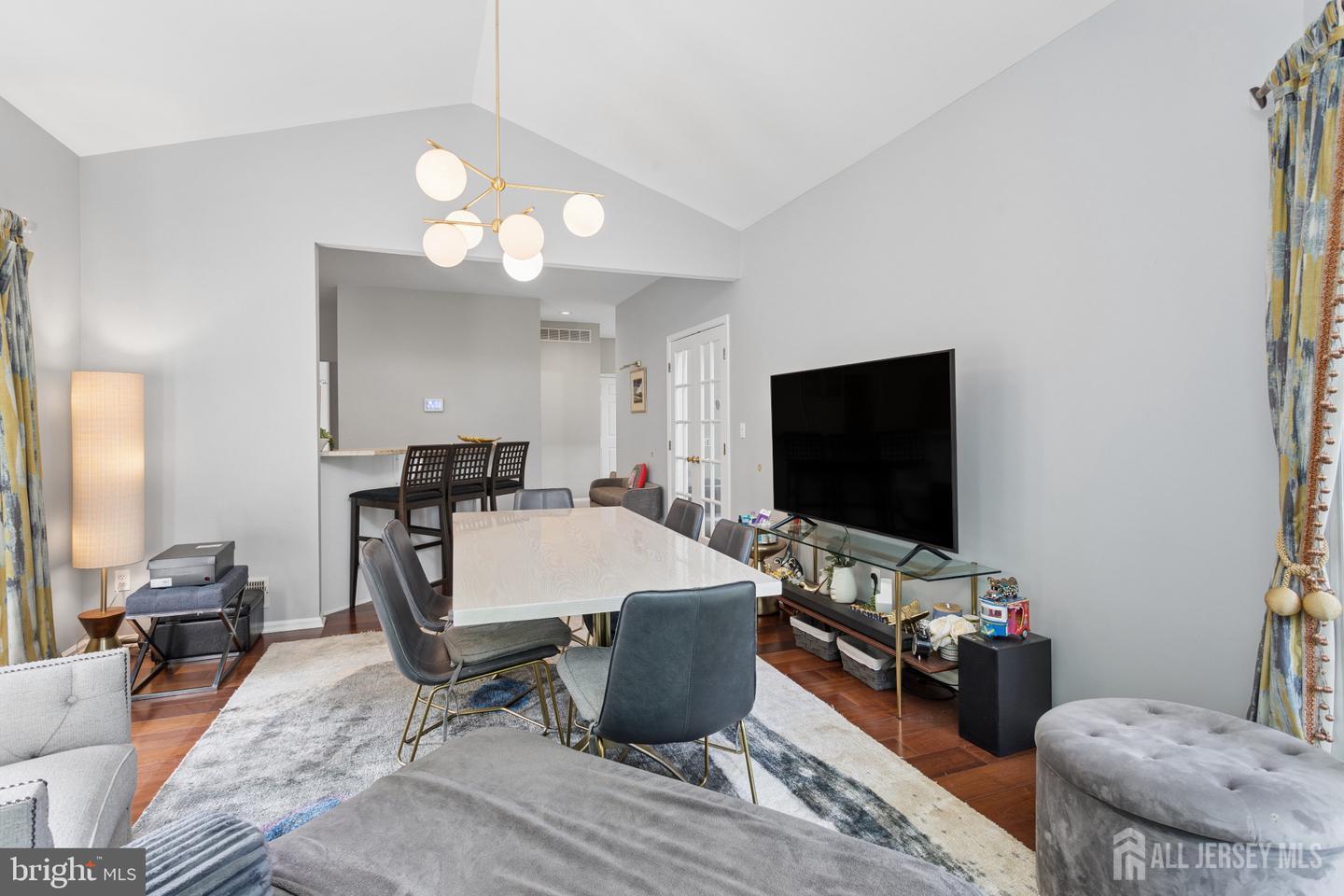 17 Glacier Drive West Windsor NJ 08550