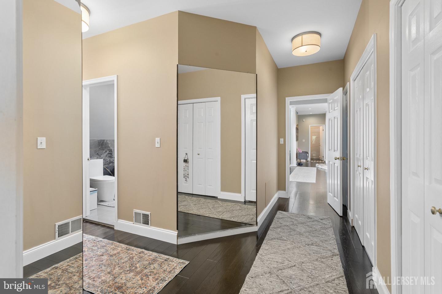 17 Glacier Drive West Windsor NJ 08550