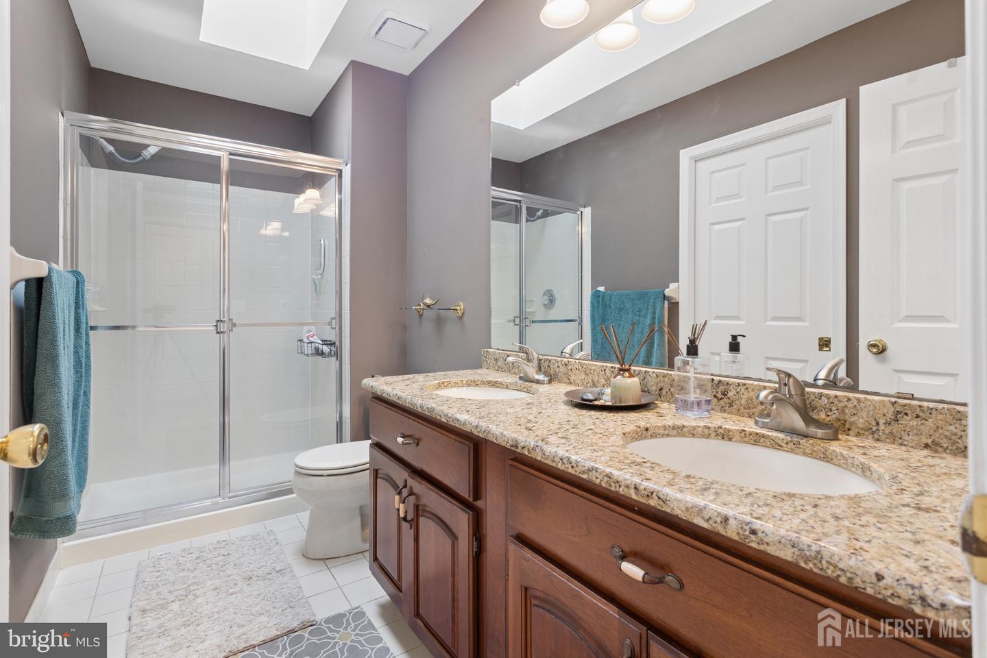 17 Glacier Drive West Windsor NJ 08550