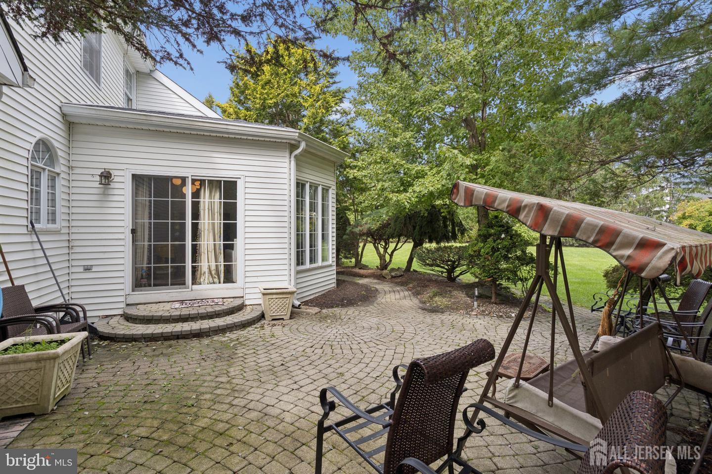17 Glacier Drive West Windsor NJ 08550