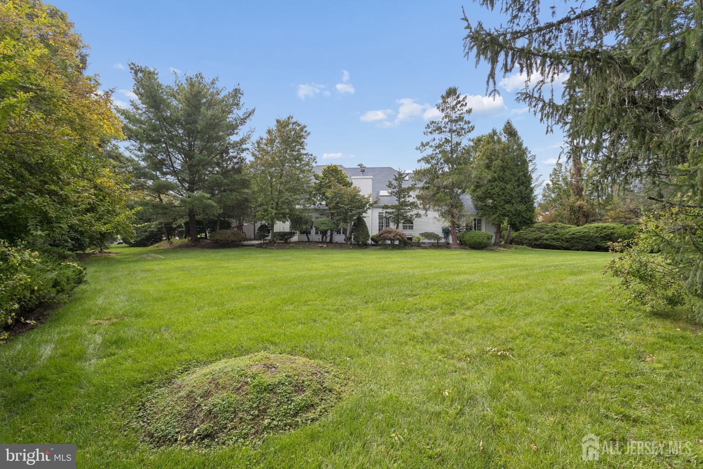 17 Glacier Drive West Windsor NJ 08550