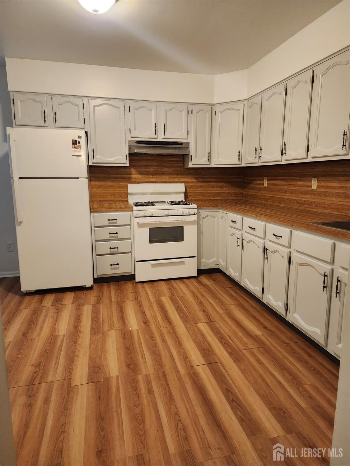 47 Thorpe Avenue Avenel NJ 07001