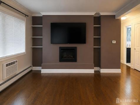 915 N Cricket Lane Woodbridge Proper NJ 07095
