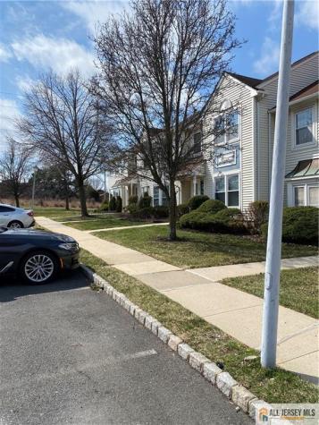 14 Concord Square Sayreville NJ 08872