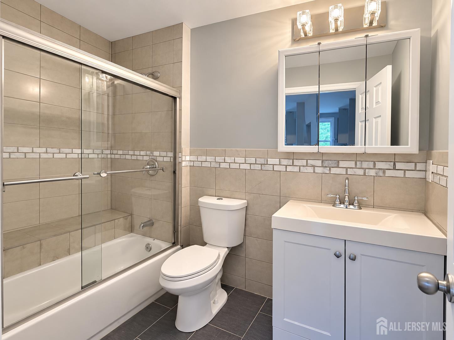 66 Snowhill Street Spotswood NJ 08884