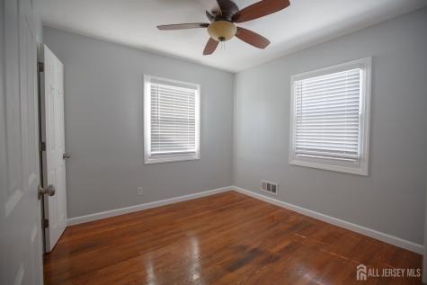 545 Olive Place Woodbridge Proper NJ 07095