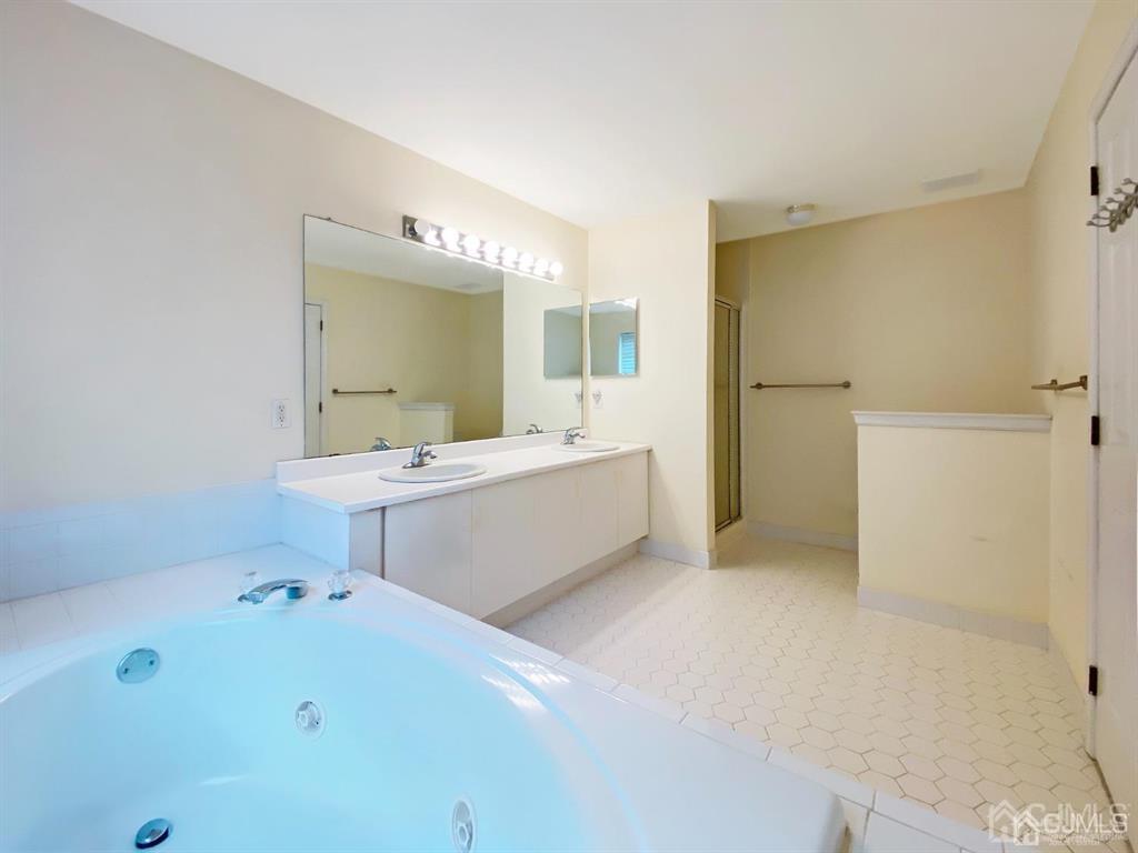 48 Berkshire Way East Brunswick NJ 08816