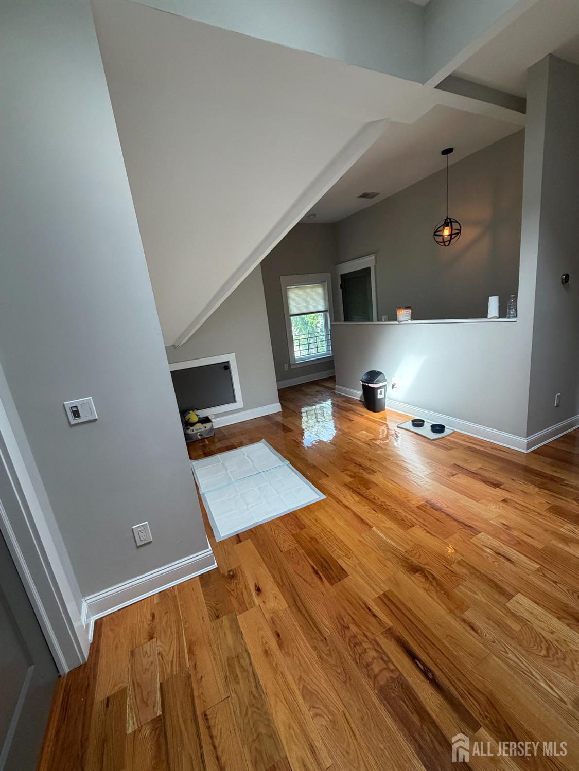 415 E 3rd Avenue Roselle NJ 07203
