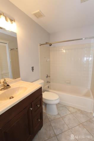 5220 Ravens Crest Plainsboro NJ 08536