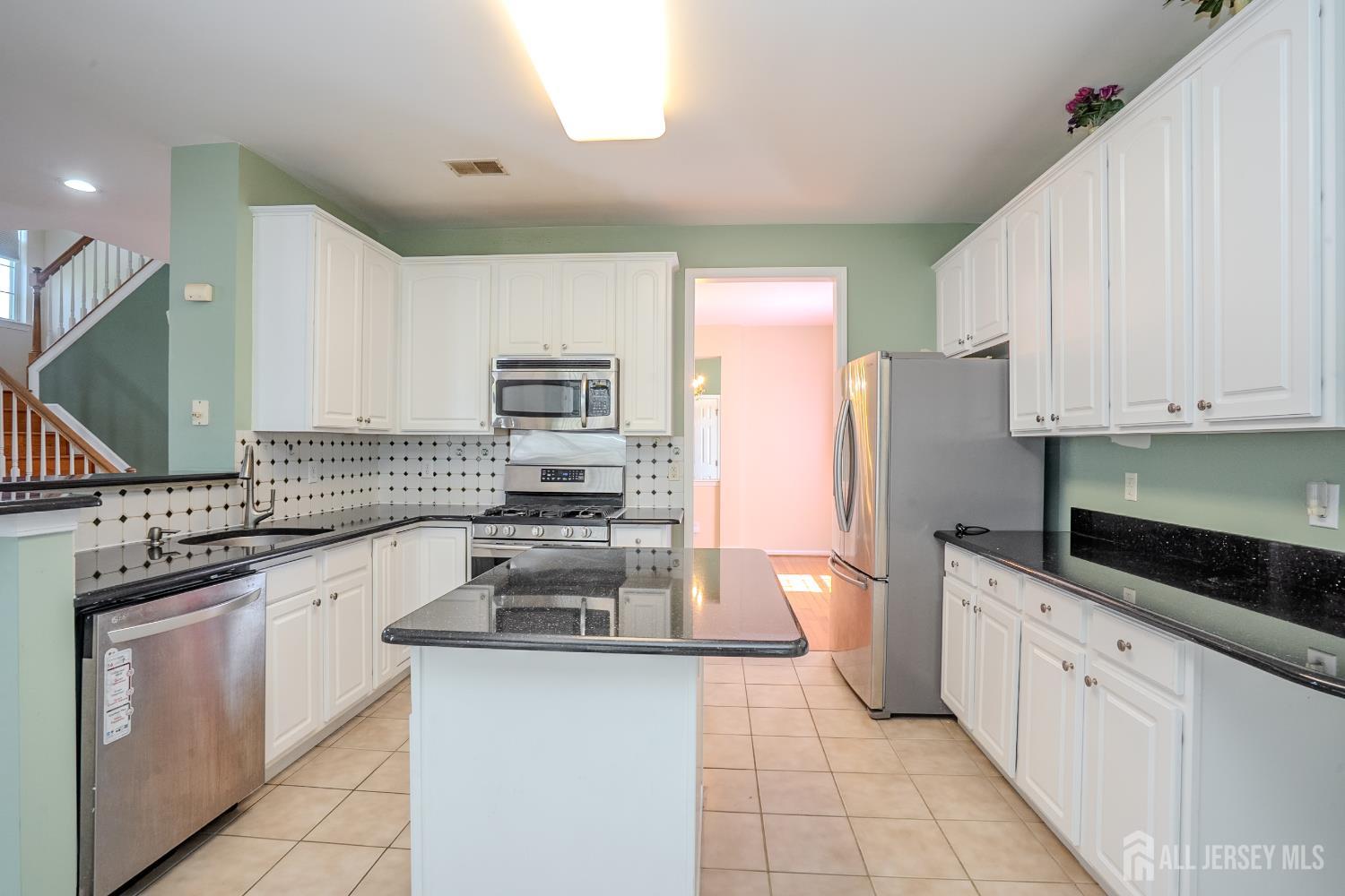 31 SE Hawthorn Drive Plainsboro NJ 08536