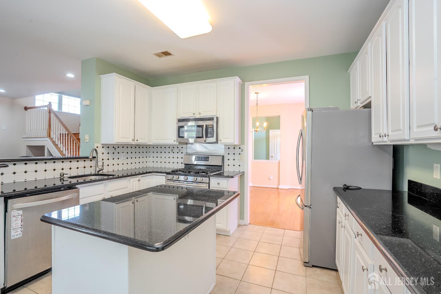 31 SE Hawthorn Drive Plainsboro NJ 08536