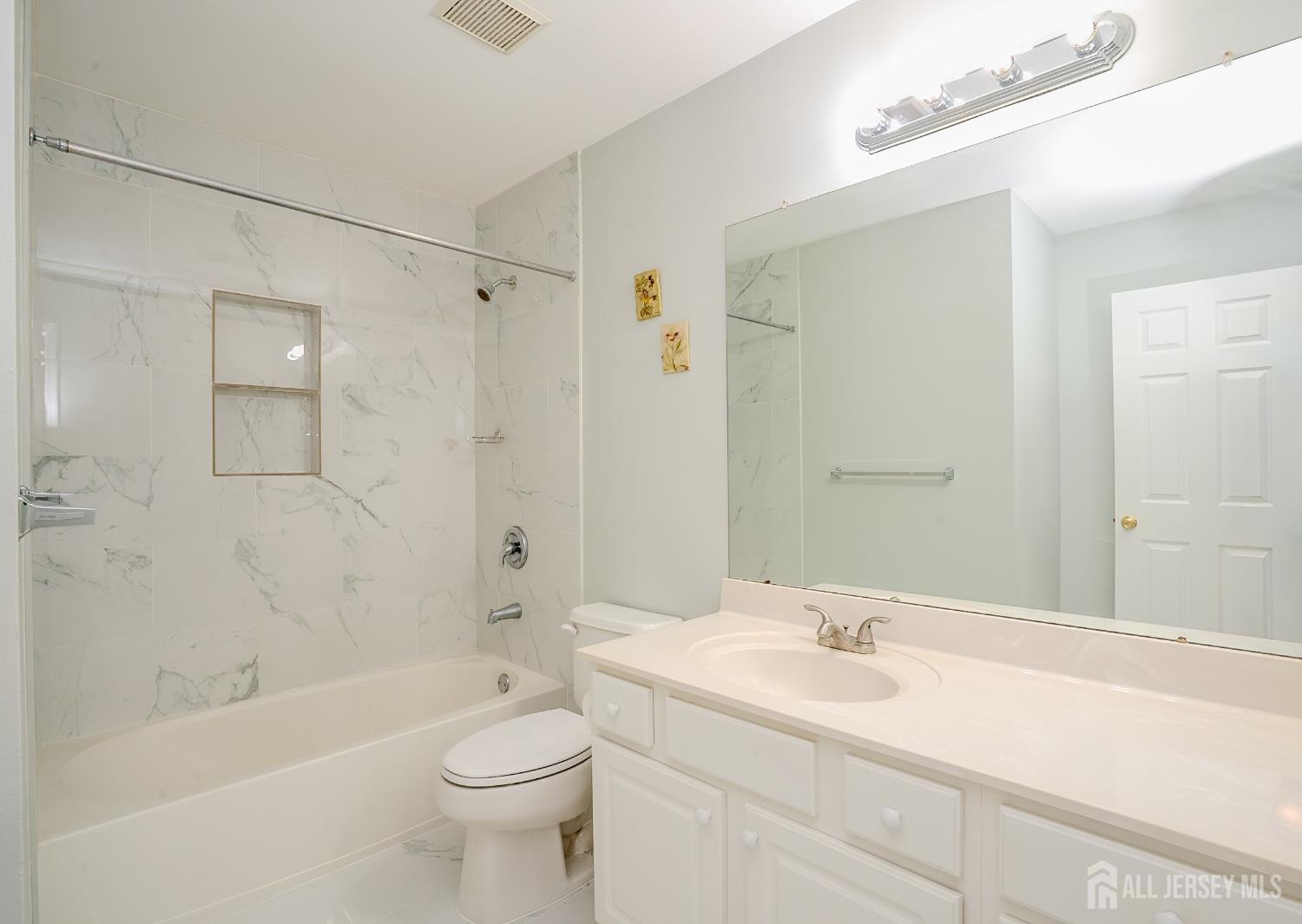 31 SE Hawthorn Drive Plainsboro NJ 08536