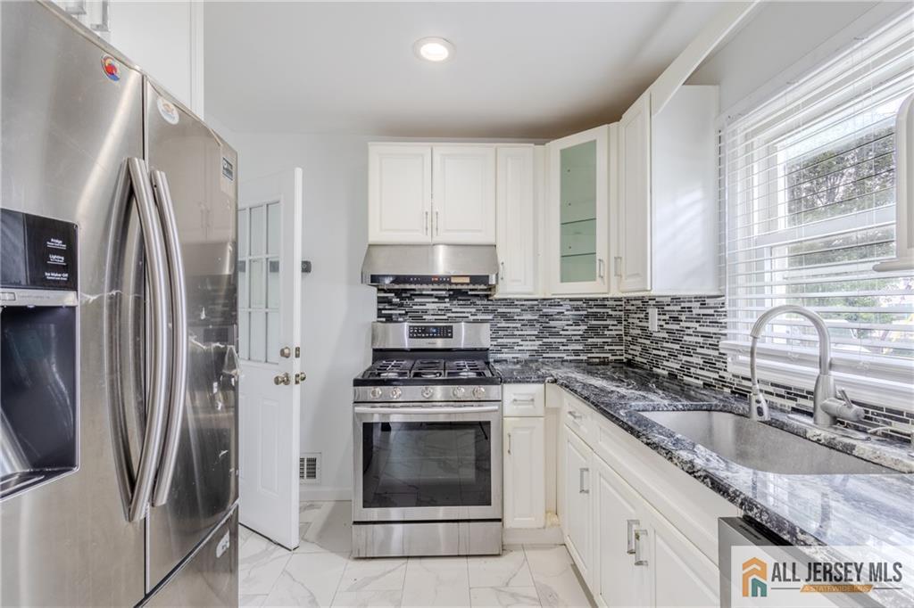 9 Haven Terrace Parlin NJ 08859