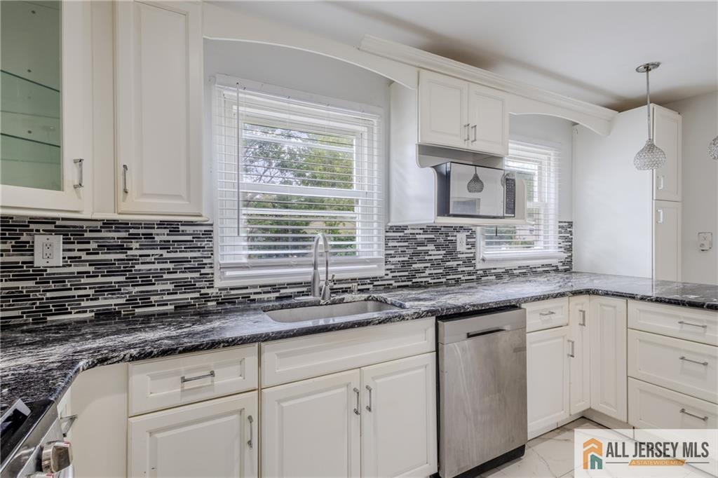9 Haven Terrace Parlin NJ 08859