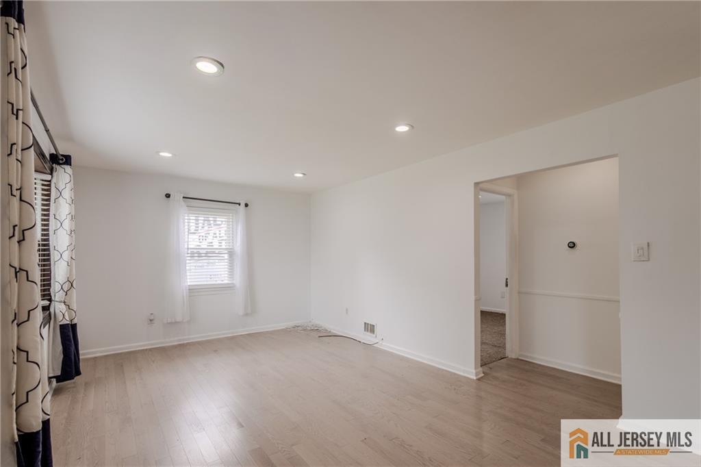 9 Haven Terrace Parlin NJ 08859