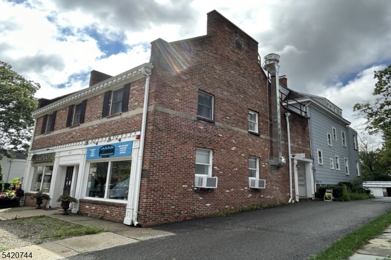 206 Bellevue Avenue Montclair NJ 07043