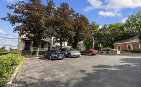 28 Center Street Clinton NJ 08809