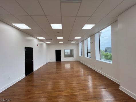 407 39TH Street Union NJ 07087
