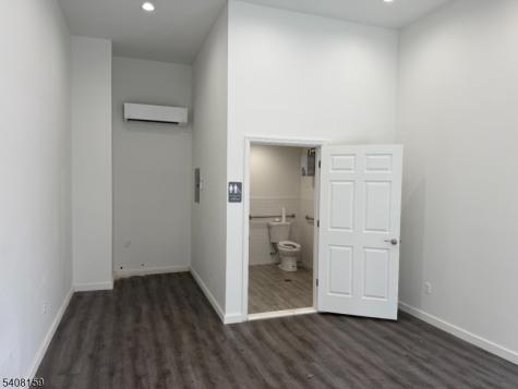 225 Central Avenue East Orange NJ 07018