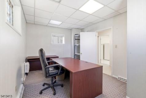 31 W Somerset Street Raritan NJ 08869