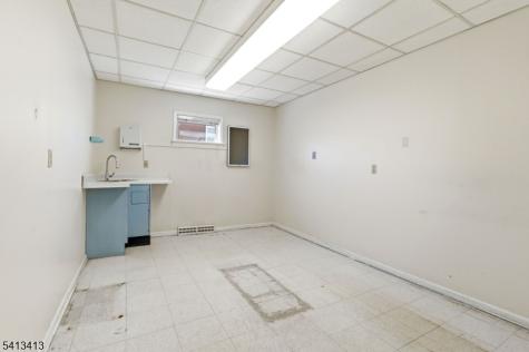 31 W Somerset Street Raritan NJ 08869
