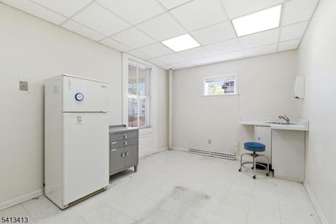 31 W Somerset Street Raritan NJ 08869
