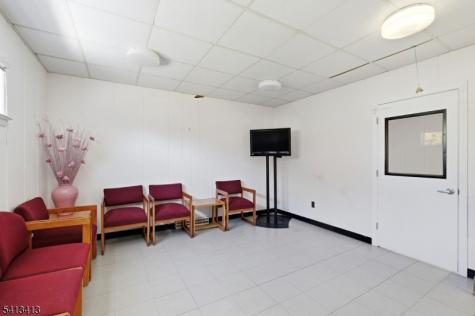 31 W Somerset Street Raritan NJ 08869