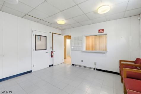 31 W Somerset Street Raritan NJ 08869