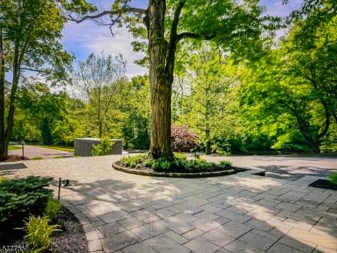 97 Grayrock Road Clinton NJ 08809