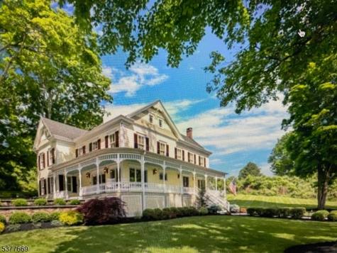 97 Grayrock Road Clinton NJ 08809