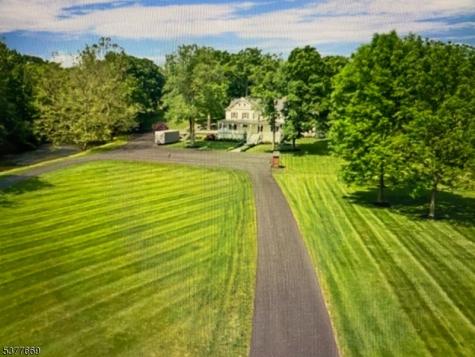 97 Grayrock Road Clinton NJ 08809