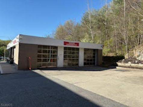 99 Skyline Drive Ringwood NJ 07456