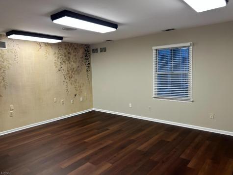122 RT173/122 West Main Clinton NJ 08809