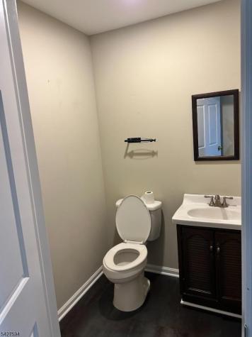 122 RT173/122 West Main Clinton NJ 08809