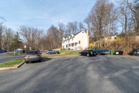 9 Kingwood Avenue Frenchtown NJ 08825
