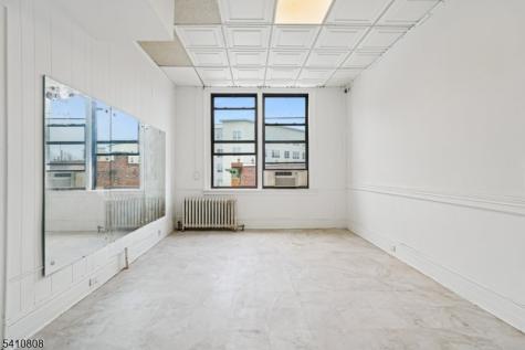 330 Glenwood Avenue Bloomfield NJ 07003