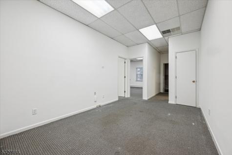 10 Shawnee Drive Watchung NJ 07069