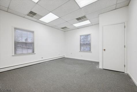 10 Shawnee Drive Watchung NJ 07069