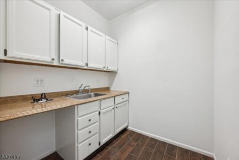 10 Shawnee Drive Watchung NJ 07069