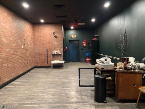 32 ROUTE22 Green Brook NJ 08812