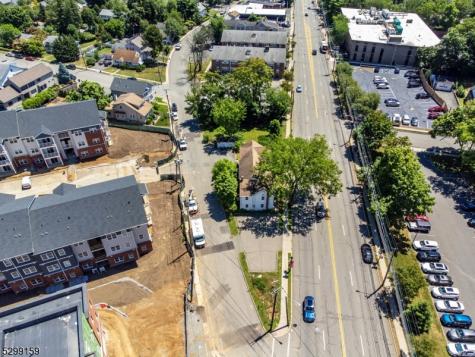 820 Bloomfield Avenue Verona NJ 07006