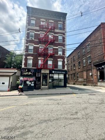 10 Hilliard Avenue Edgewater NJ 07020