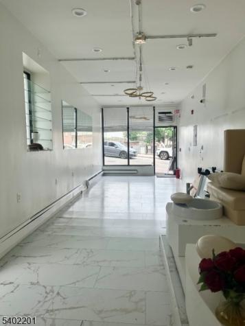 10 Hilliard Avenue Edgewater NJ 07020
