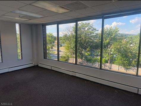 100 Morris Avenue Springfield NJ 07081