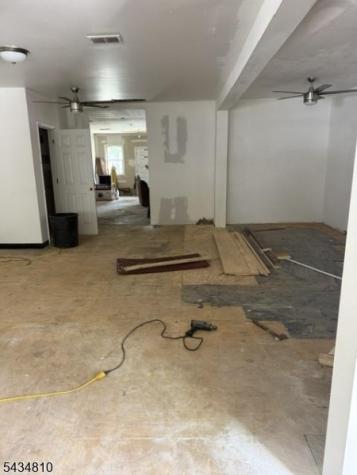 340 S 10th Street Newark NJ 07103