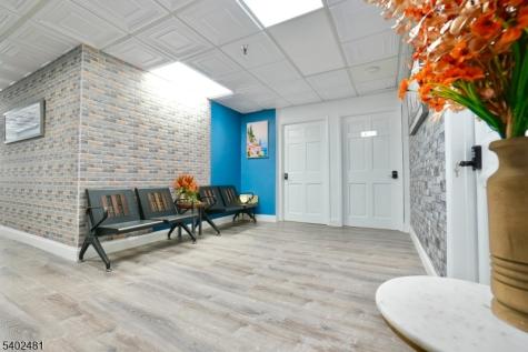 464 Valley Brook Avenue Ste 6 Lyndhurst NJ 07071