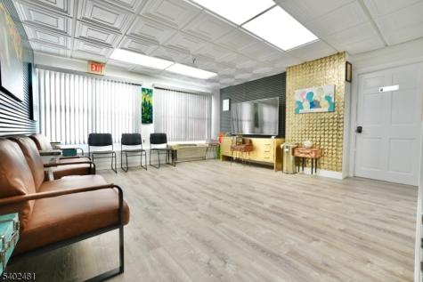 464 Valley Brook Avenue Ste 6 Lyndhurst NJ 07071