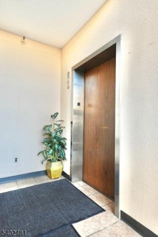 464 Valley Brook Avenue Ste 6 Lyndhurst NJ 07071