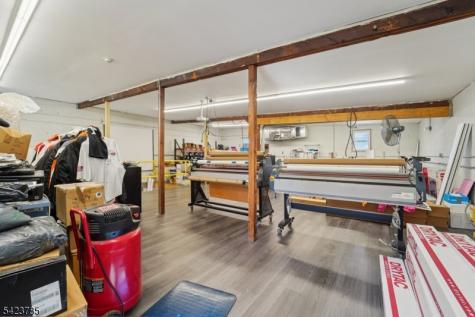 593 New York Avenue Lyndhurst NJ 07071